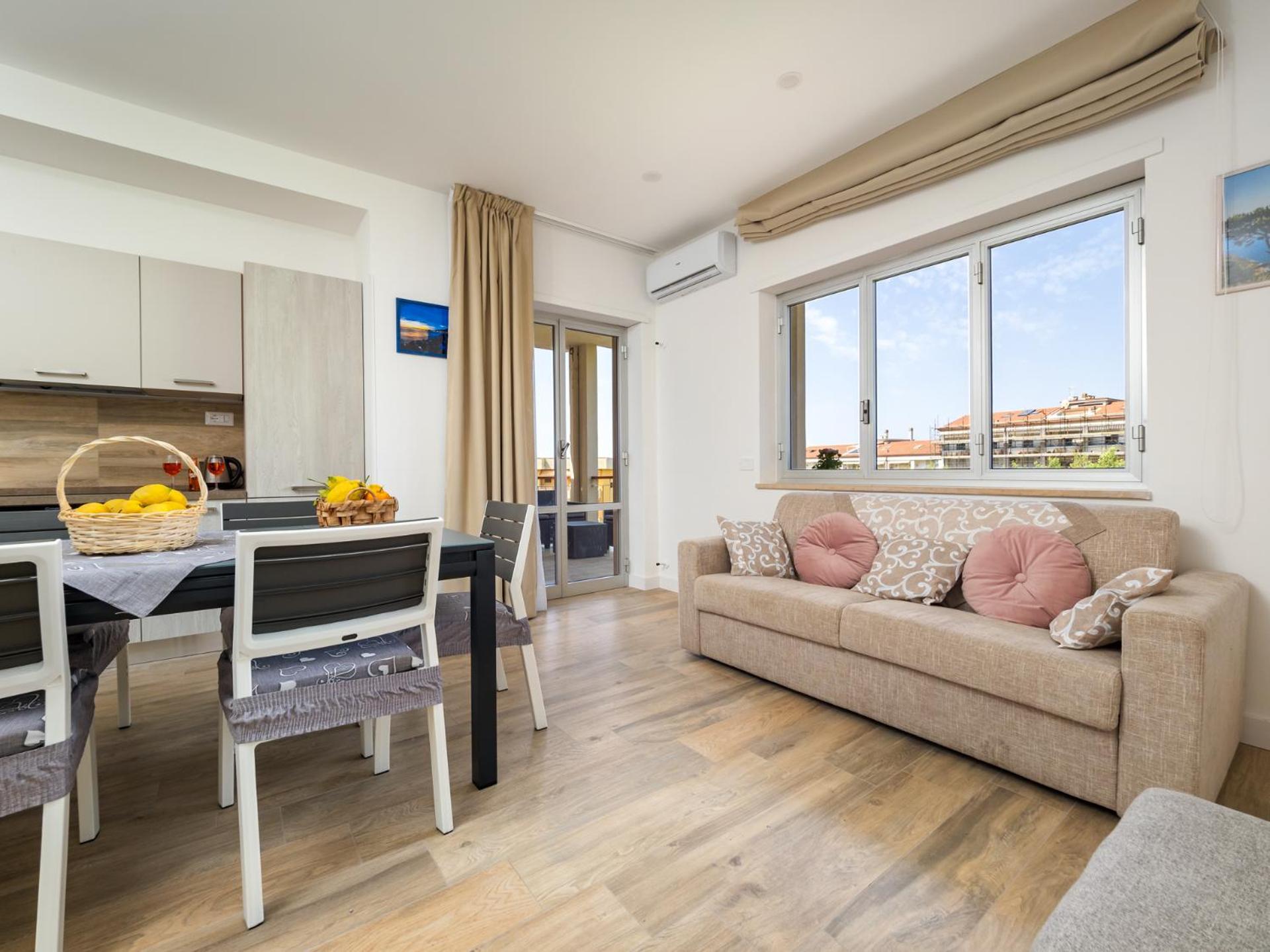 Nonno Angelo - 4 Bedrooms With Free Parking & Seaview Balcony Península Sorrentina Exterior foto